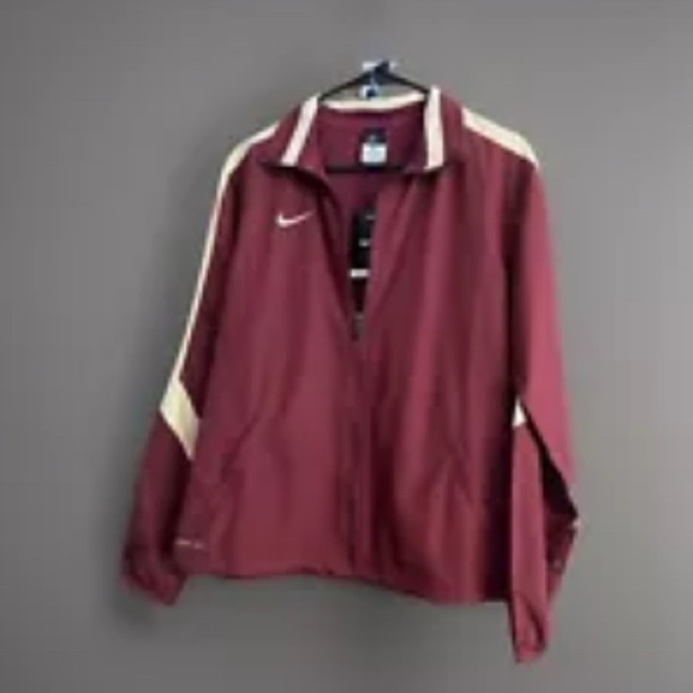 Nike Storm-Fit Women’s Cardinal Golf Windbreaker Rain Jacket Size M With Pockets
